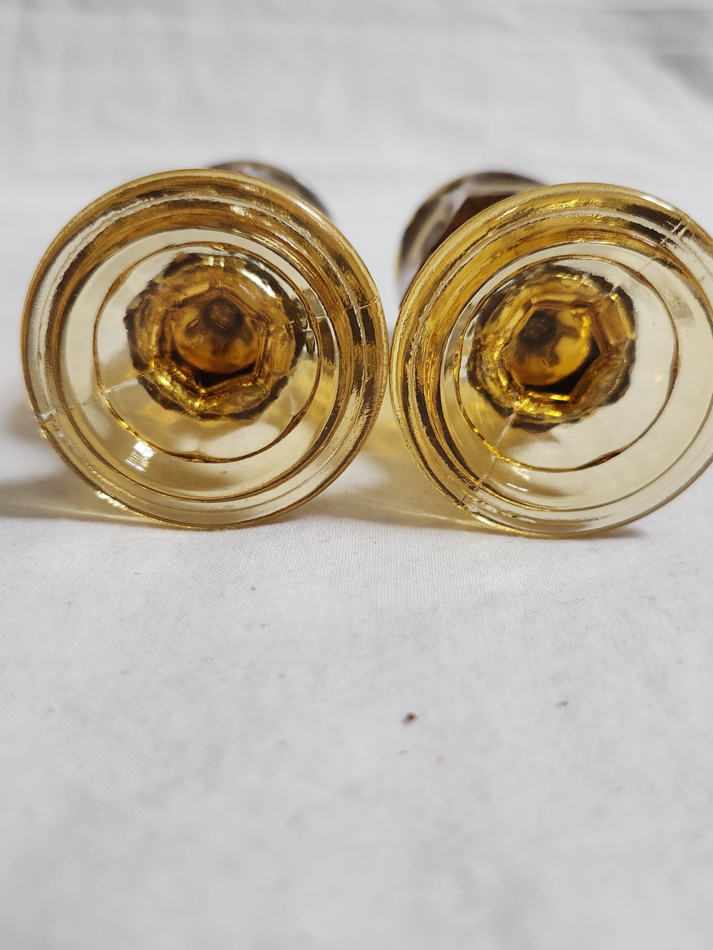 Amber Glass Salt & Pepper Shakers - Picture 8 of 10